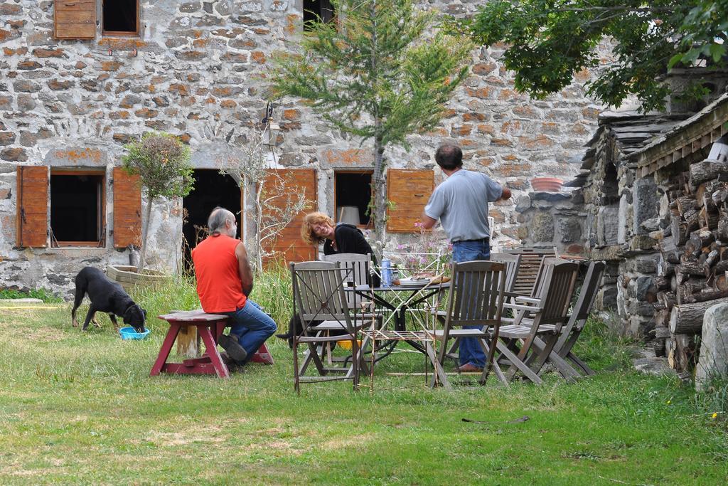 Le Francillon Bed & Breakfast Les Estables Dış mekan fotoğraf